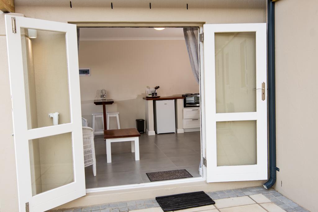 Apartment Crichton House